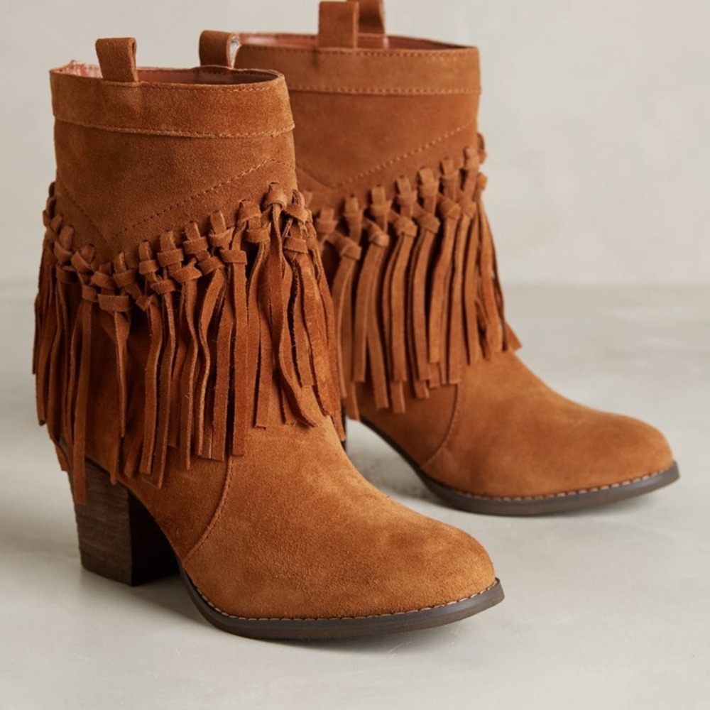 Anthropologie Sbicca Knotted Fringe Boots 6.5